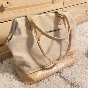 Beis Convertible Weekender